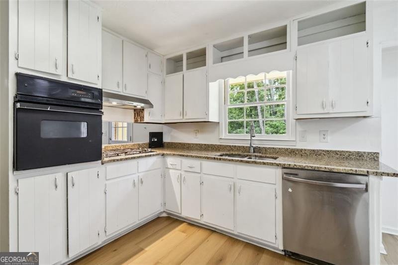 574 HORSESHOE Circle Lilburn - 9