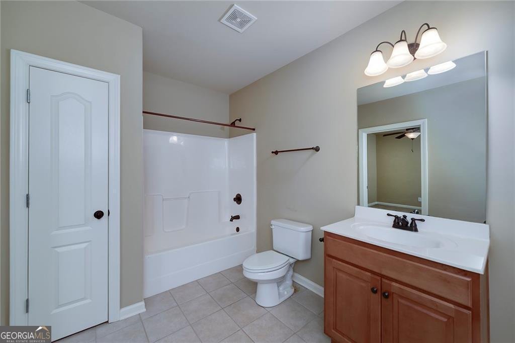 7804 Gusty Trail Douglasville - 33