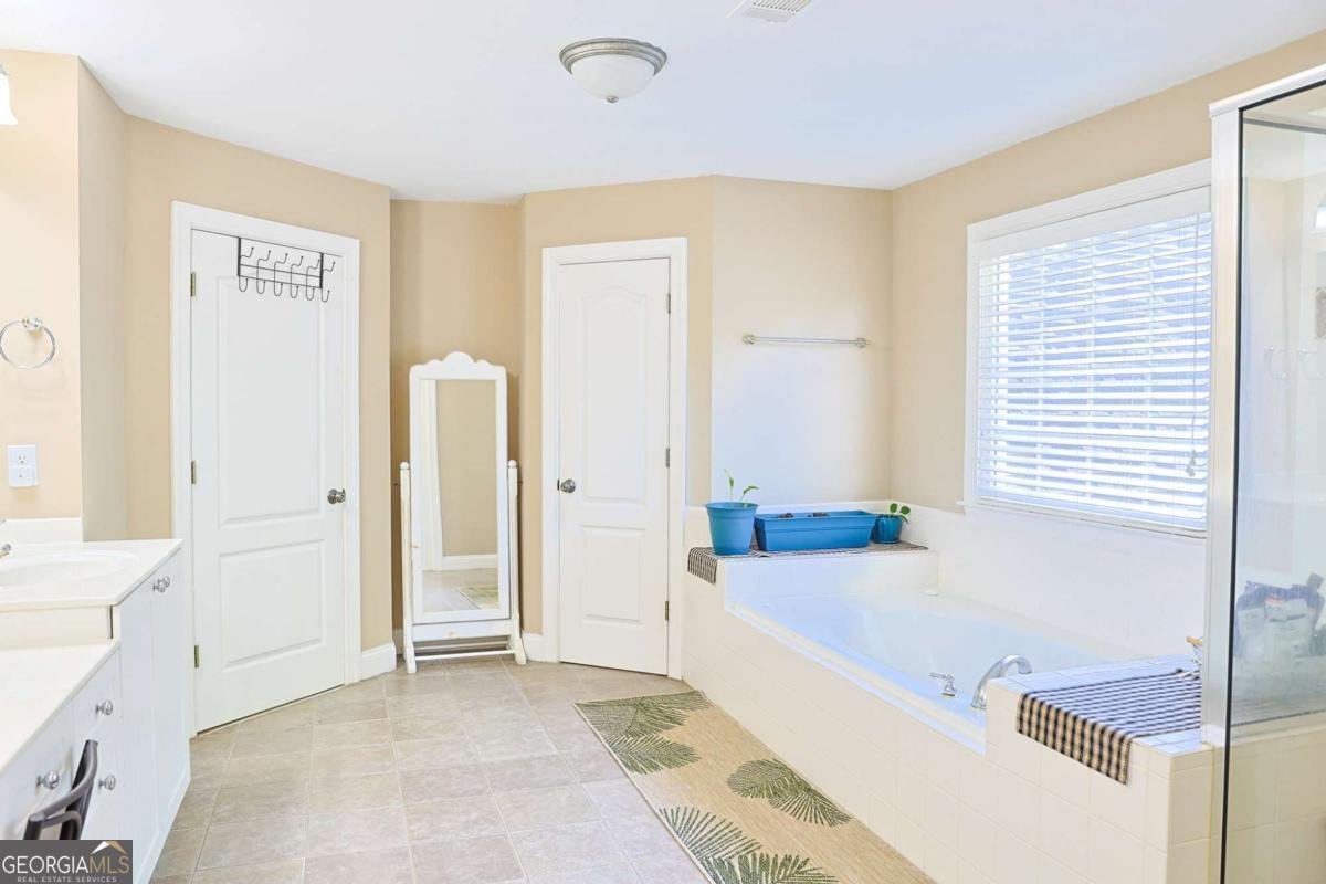 330 Bay Grove Road Loganville - 37