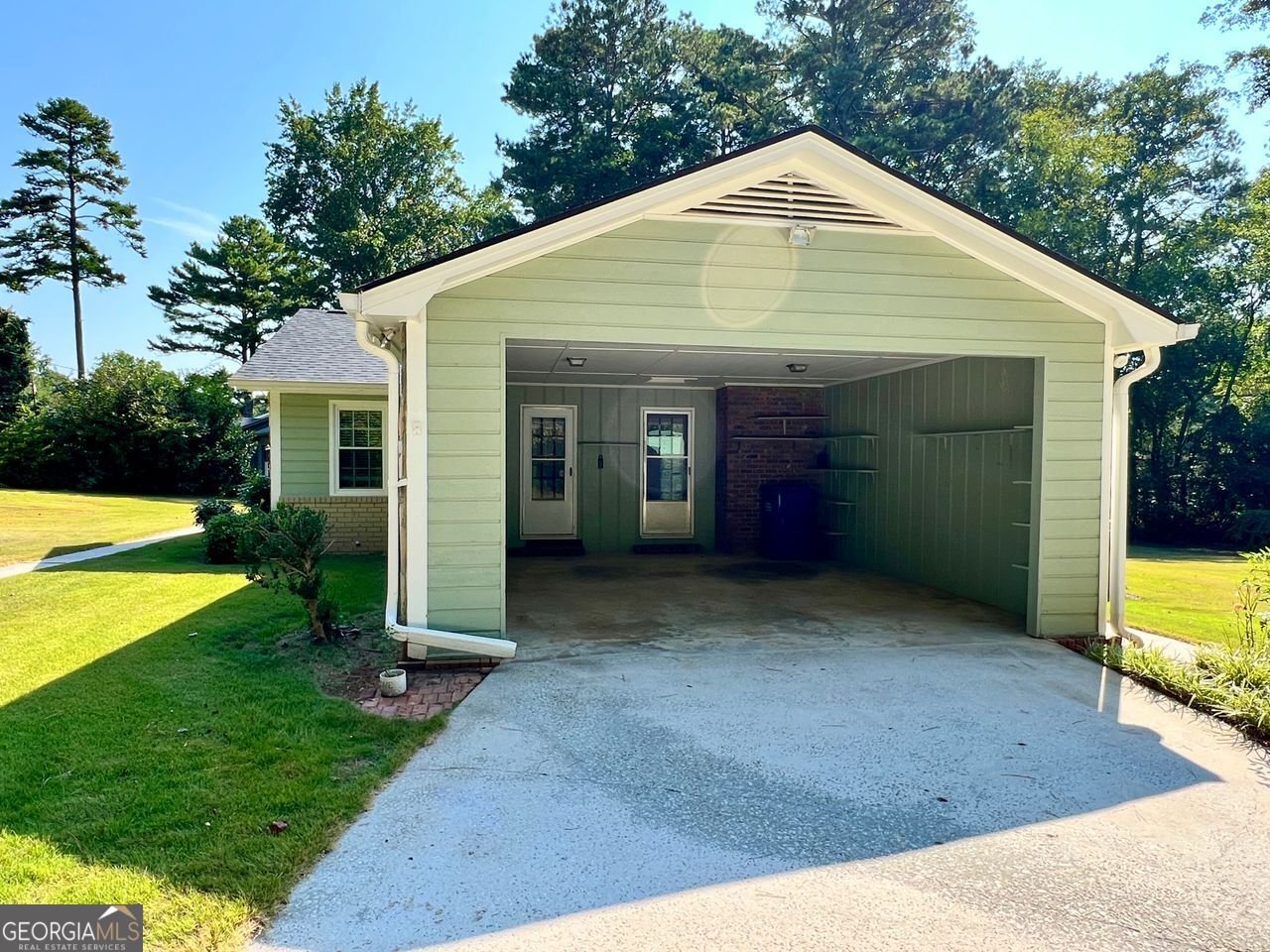 138 PONDEROSA Drive Dallas - 36