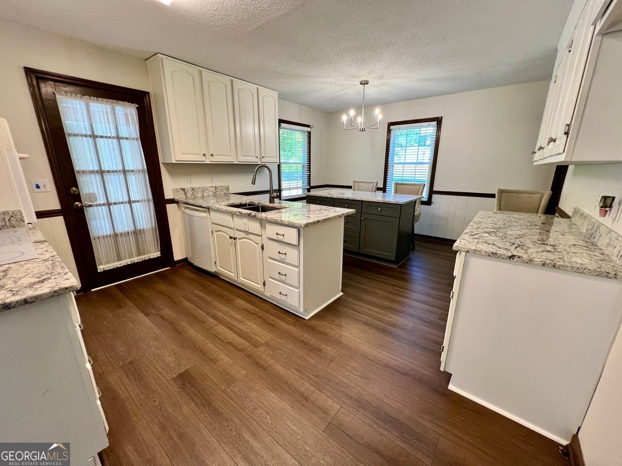 138 PONDEROSA Drive Dallas - 4