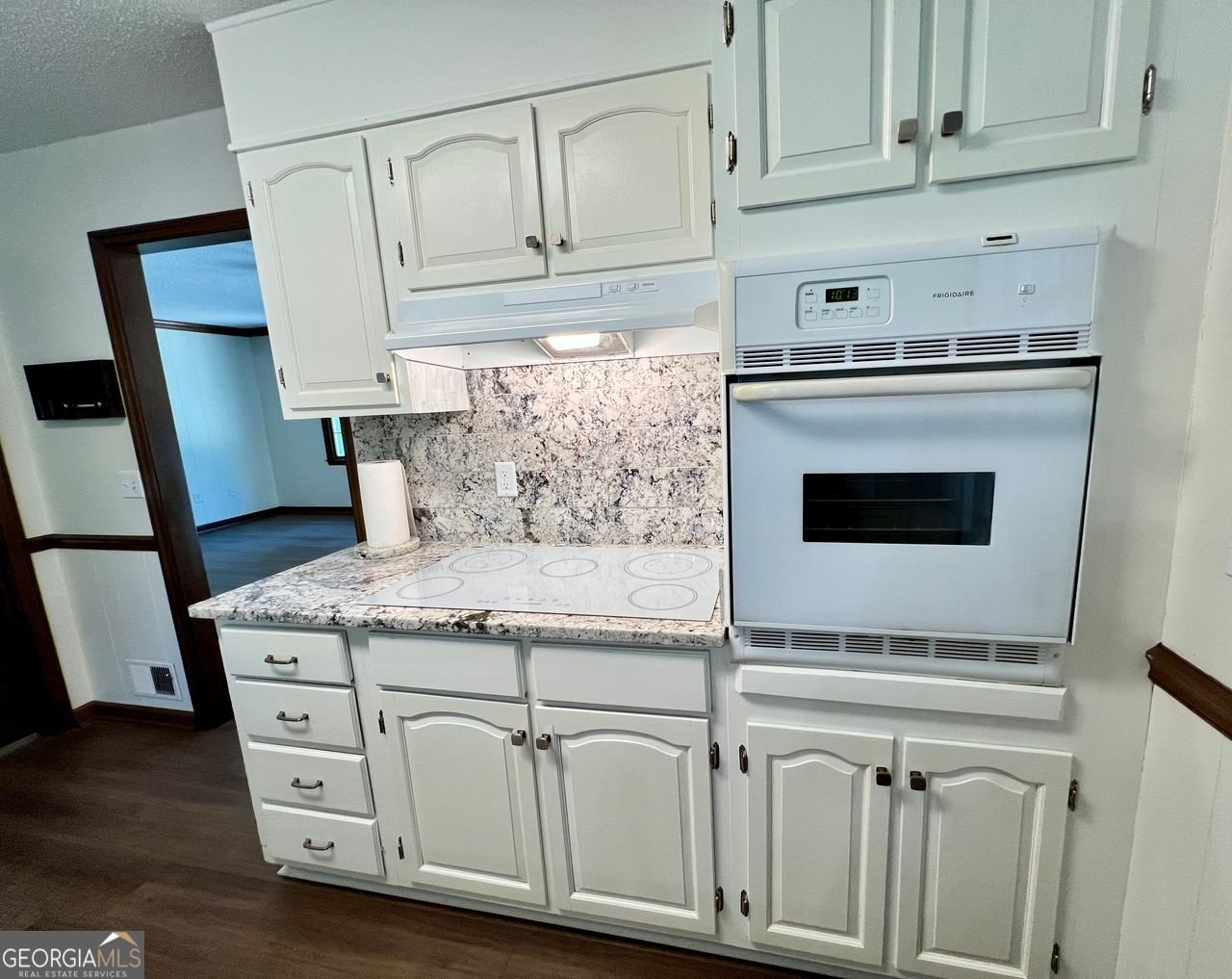 138 PONDEROSA Drive Dallas - 9