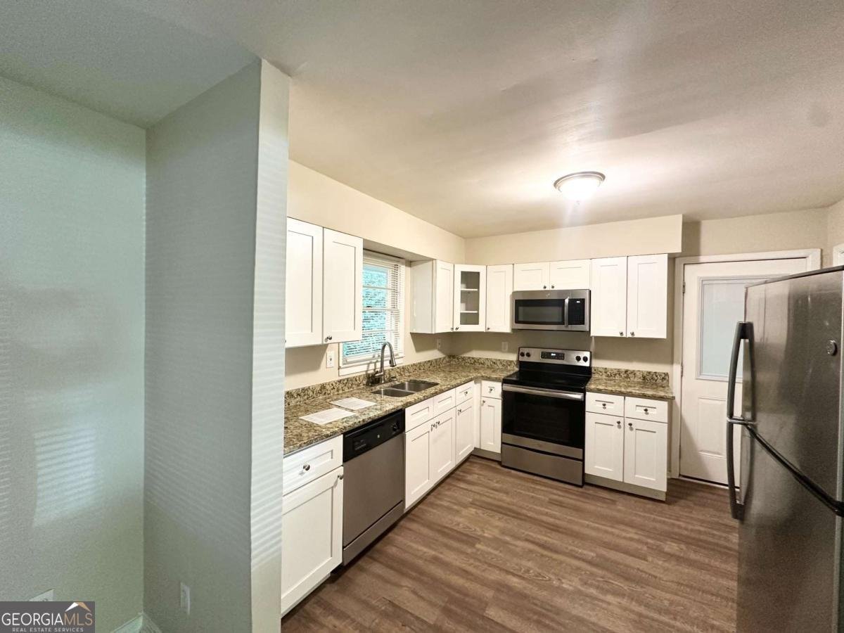 570 Kenridge Circle Stone Mountain - 4
