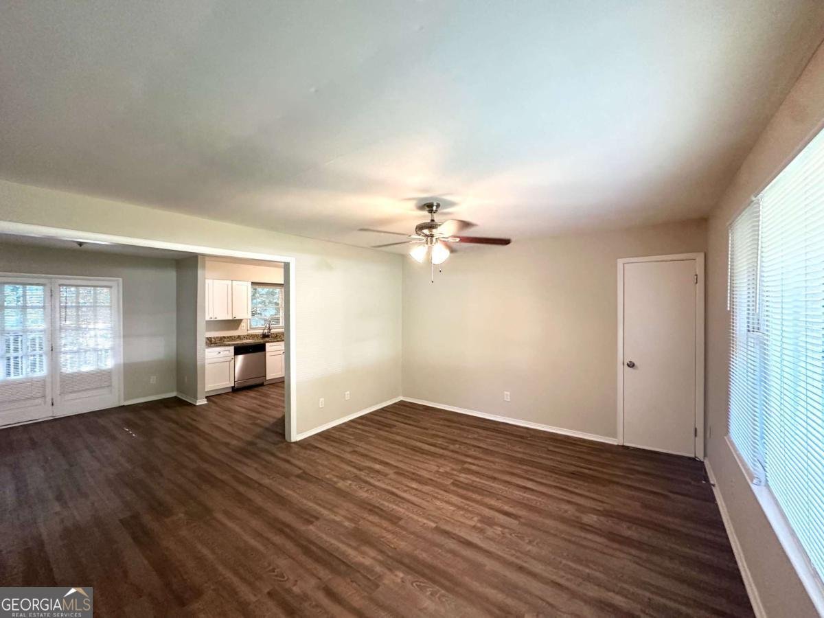 570 Kenridge Circle Stone Mountain - 7