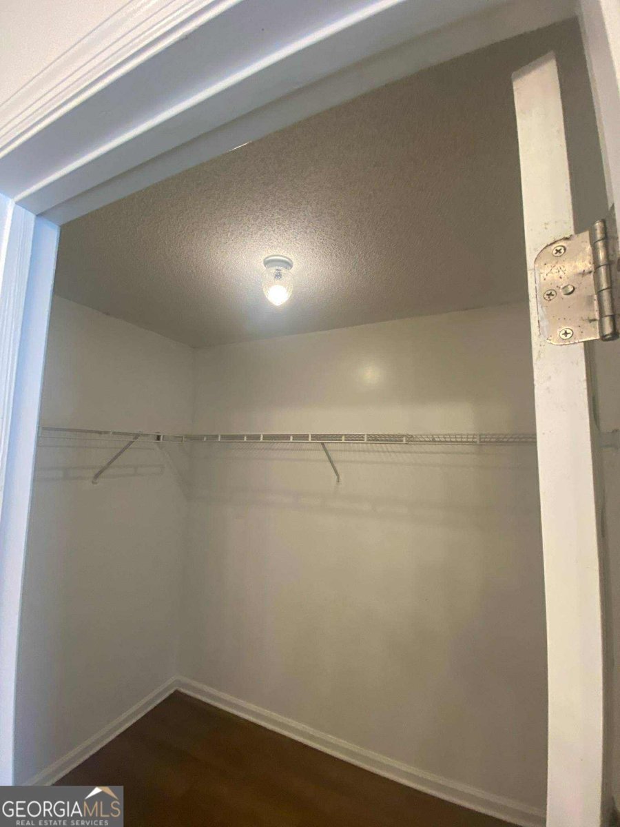 300 Brookfield Road Valdosta - 18