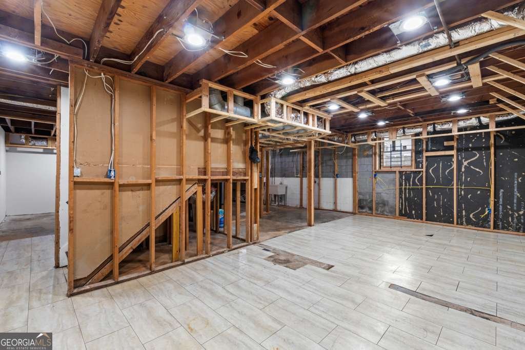 1647 Grandeus Lane Stone Mountain - 36