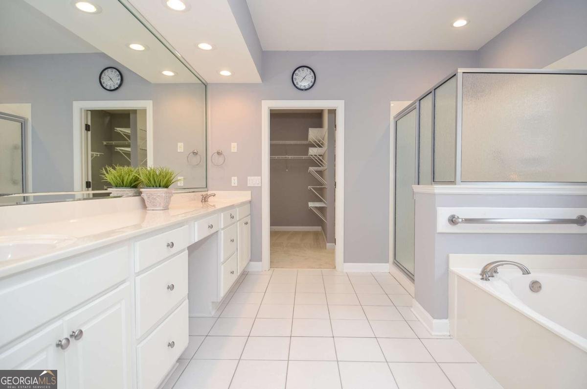 1570 Woodberry Run Drive Snellville - 27