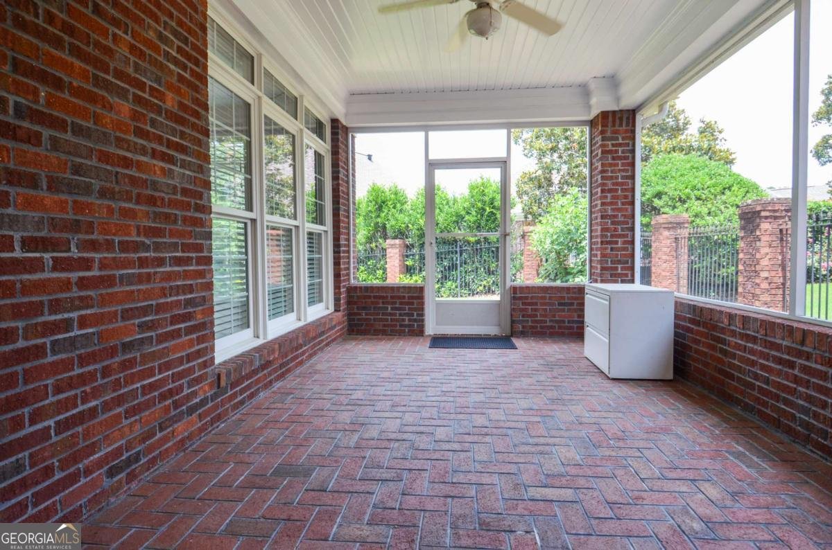1570 Woodberry Run Drive Snellville - 43