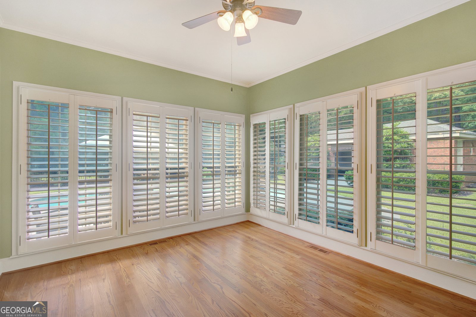 305 SHERWOOD Road Fayetteville - 28
