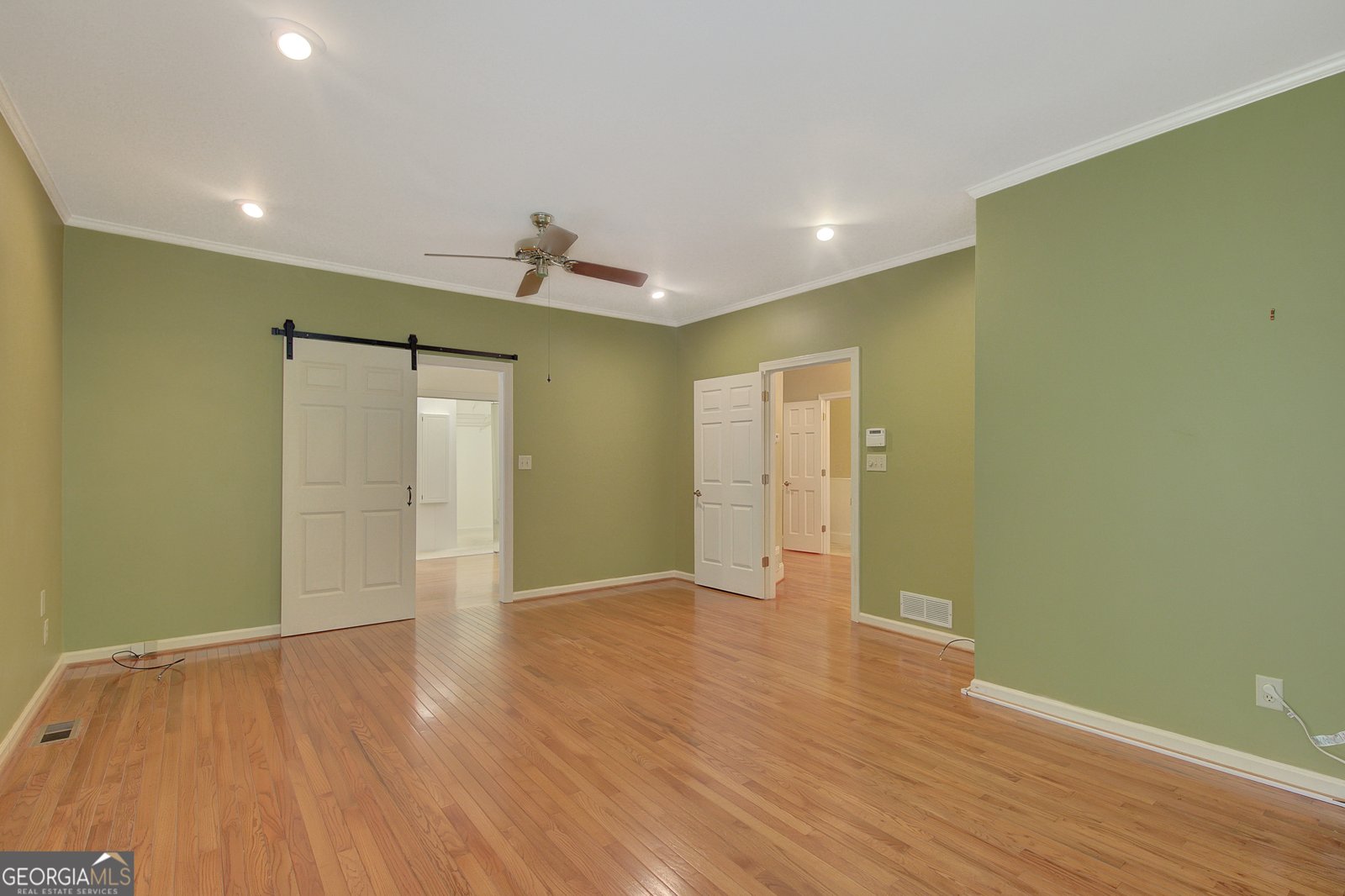 305 SHERWOOD Road Fayetteville - 46