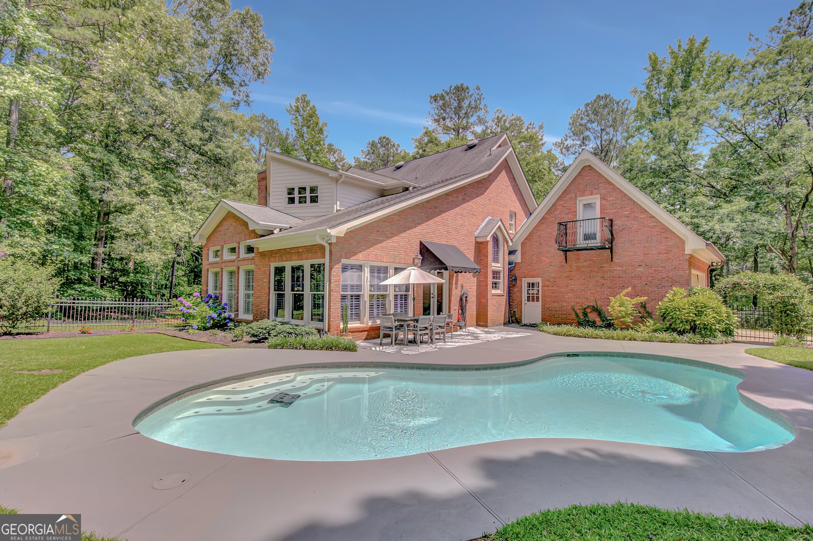 305 SHERWOOD Road Fayetteville - 6