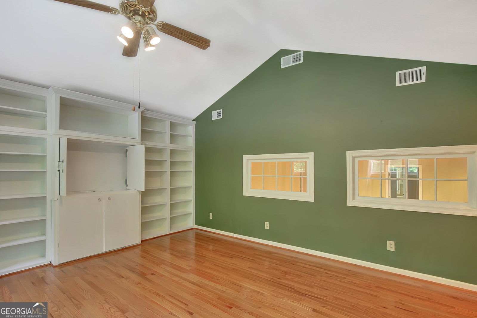305 SHERWOOD Road Fayetteville - 68