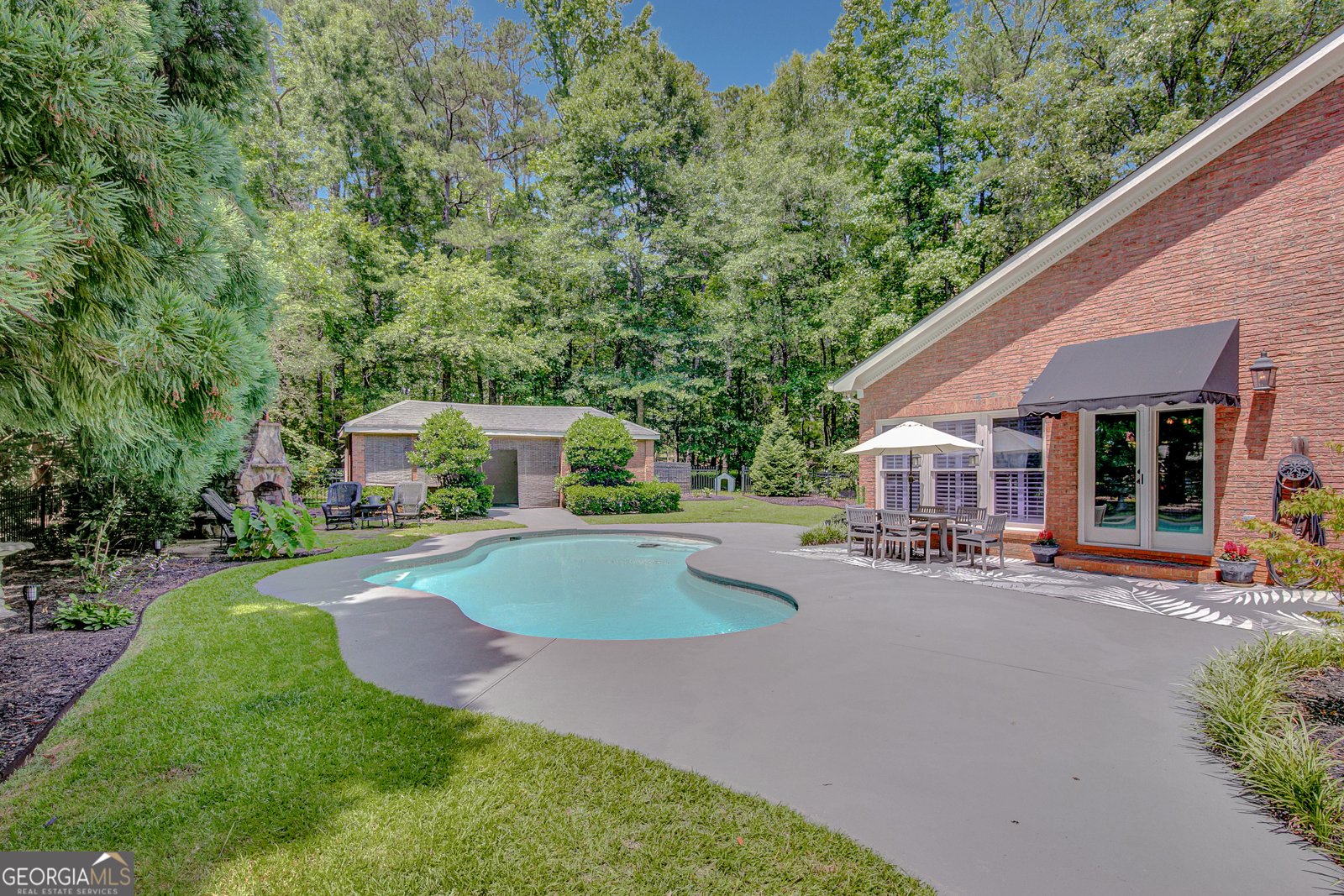 305 SHERWOOD Road Fayetteville - 7