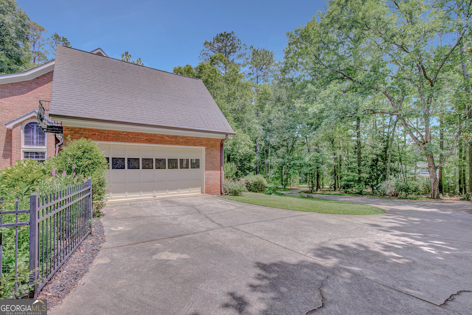 305 SHERWOOD Road Fayetteville - 79