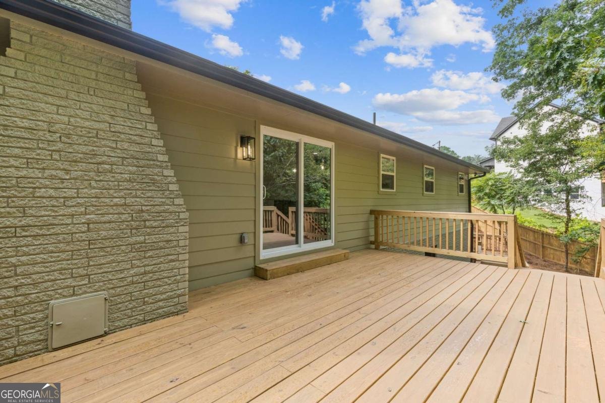 6142 Hutchins Drive Buford - 22
