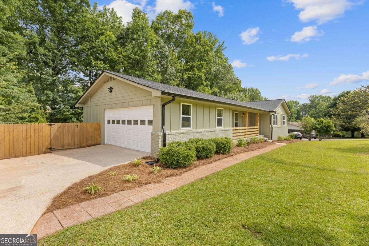 6142 Hutchins Drive Buford - 37