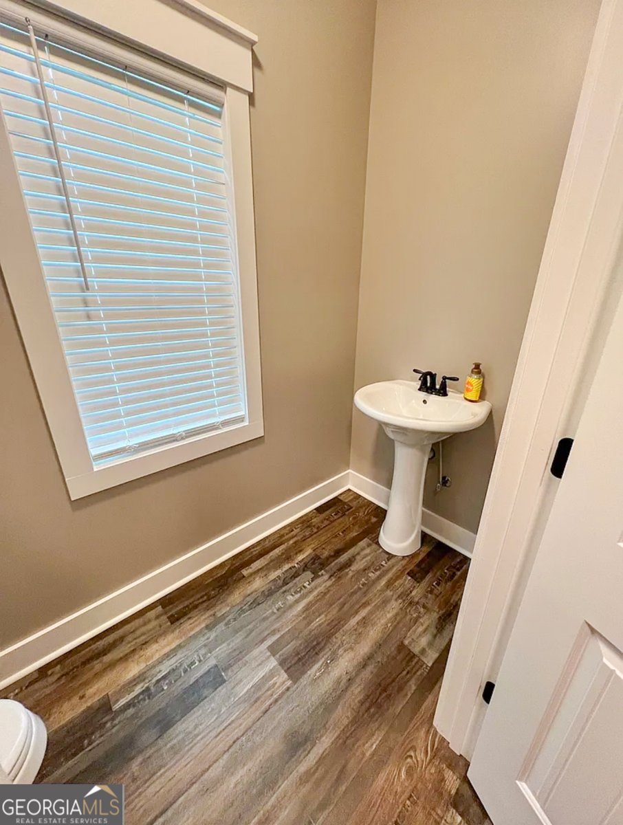 2203 Old Macon Road Montrose - 40