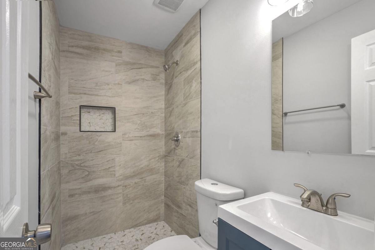 6565 Bussell Way Riverdale - 10