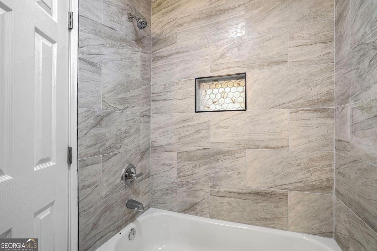 6565 Bussell Way Riverdale - 13