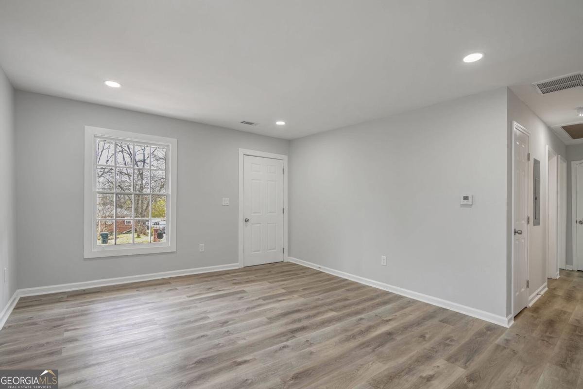 6565 Bussell Way Riverdale - 3