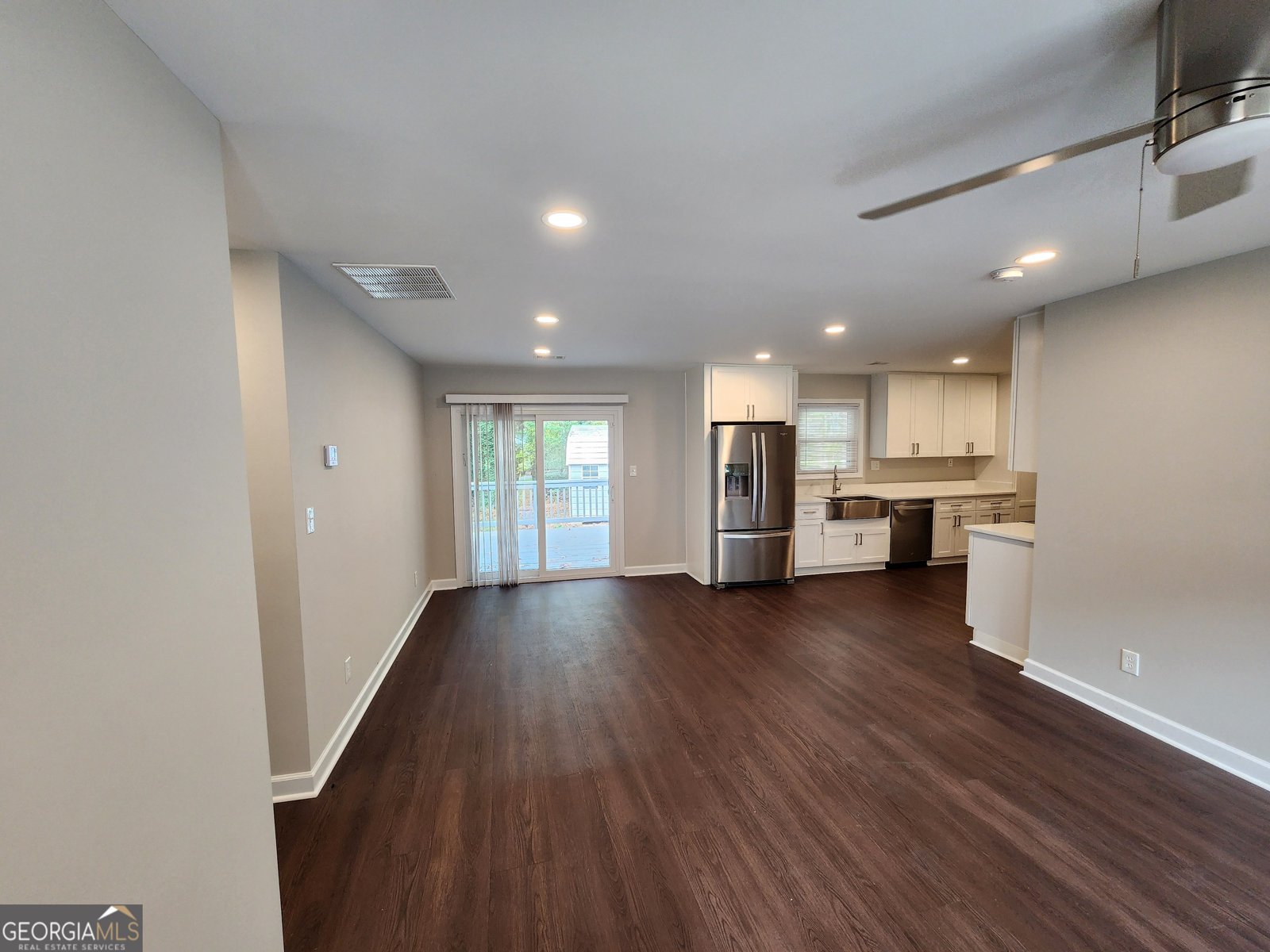 5425 Herndon Boulevard Morrow - 13