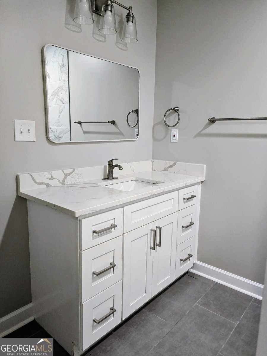 5425 Herndon Boulevard Morrow - 5