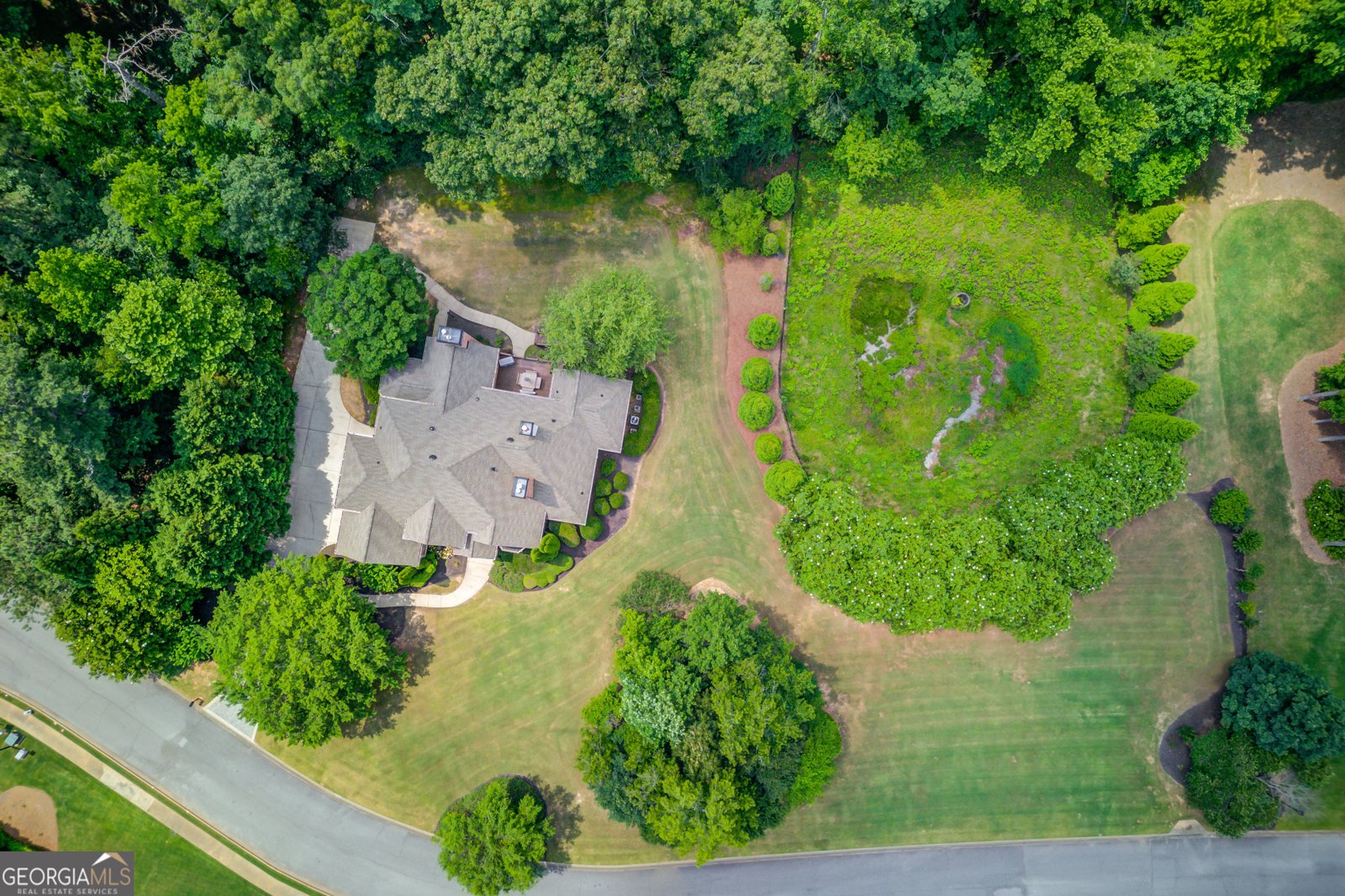 1485 Rolling Links Drive Milton - 17