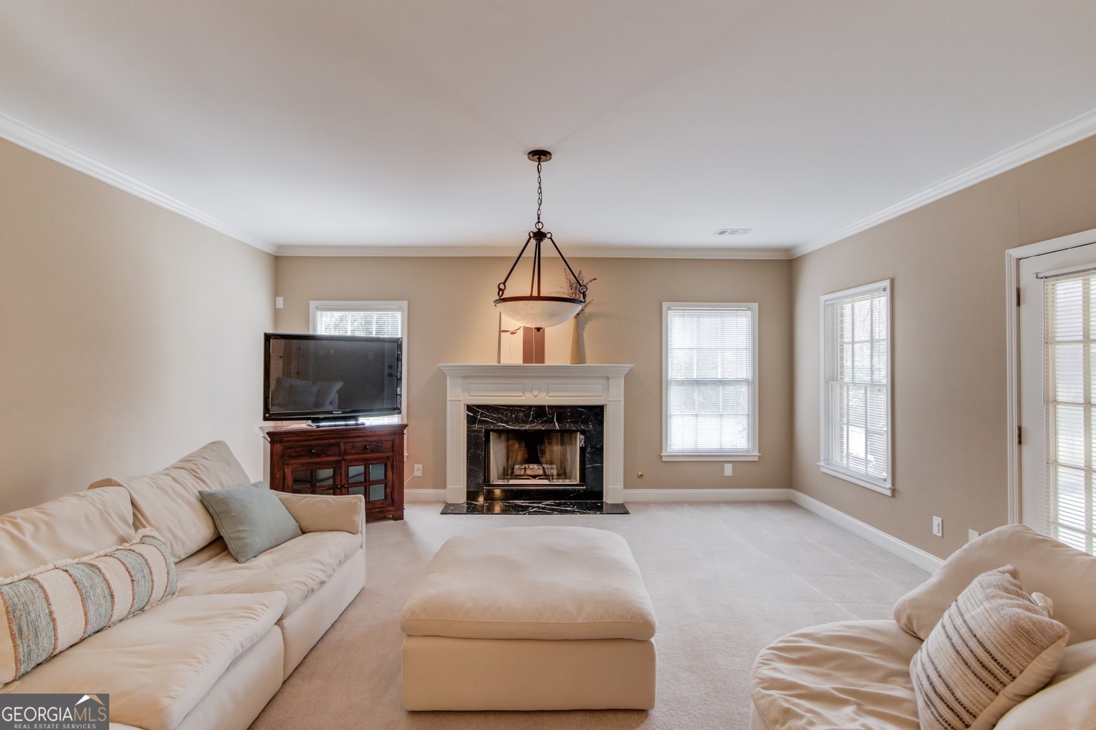 1485 Rolling Links Drive Milton - 73
