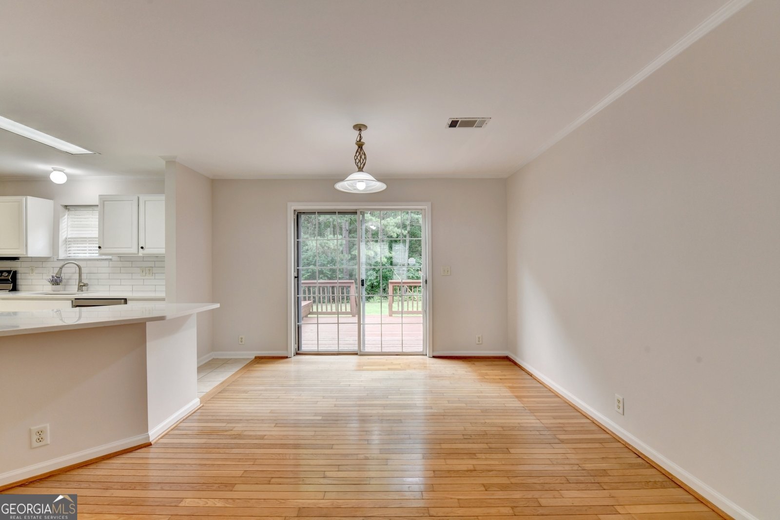525 Hunnicutt Road Mableton - 10