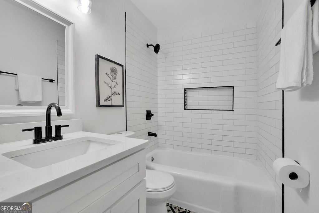 2222 Beecher Circle Atlanta - 23