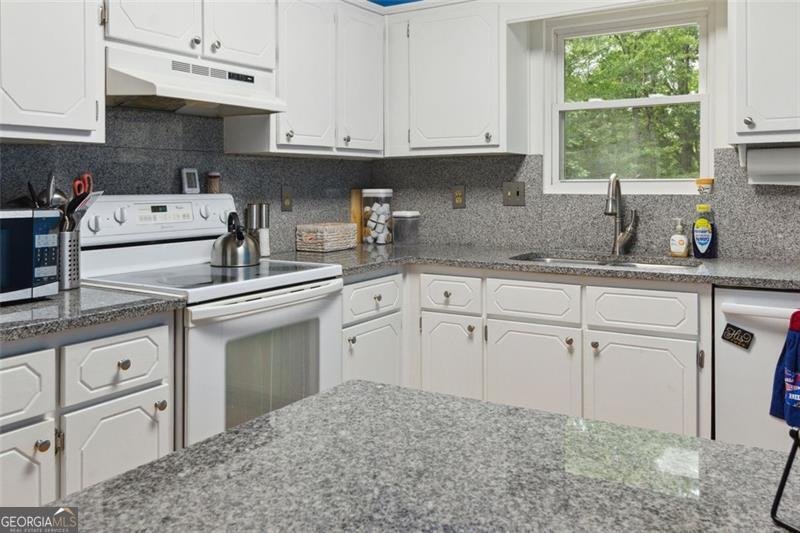 141 MILLS CREEK Path Hiram - 17