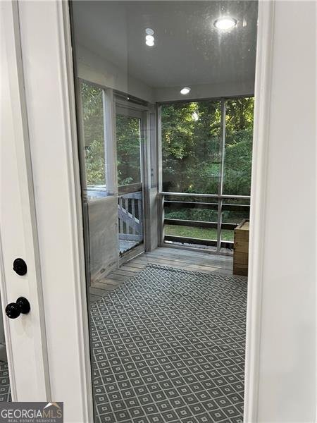 539 RUE MONTAIGNE Stone Mountain - 37
