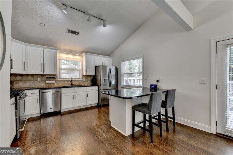 1133 Capital Club Circle Brookhaven - 17
