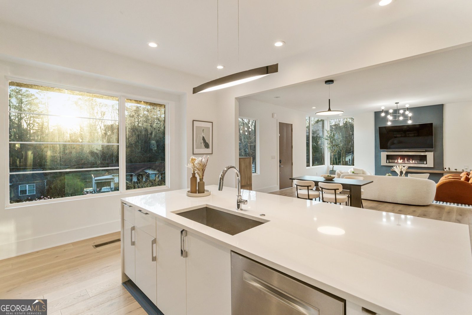1045 Shepherds Lane Atlanta - 23
