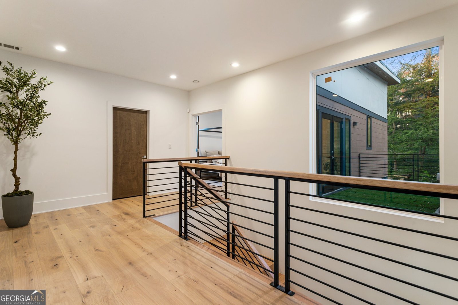1045 Shepherds Lane Atlanta - 28