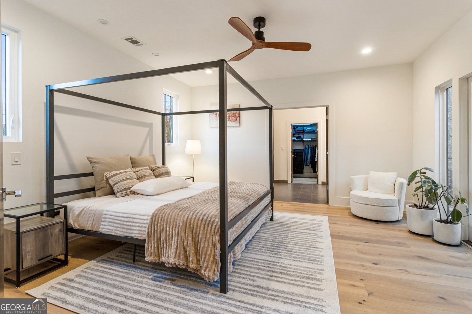 1045 Shepherds Lane Atlanta - 29