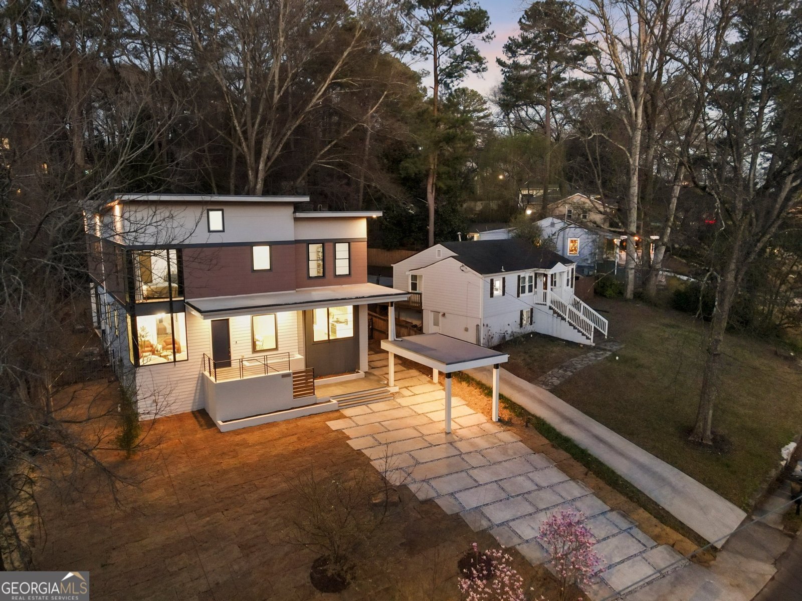 1045 Shepherds Lane Atlanta - 3