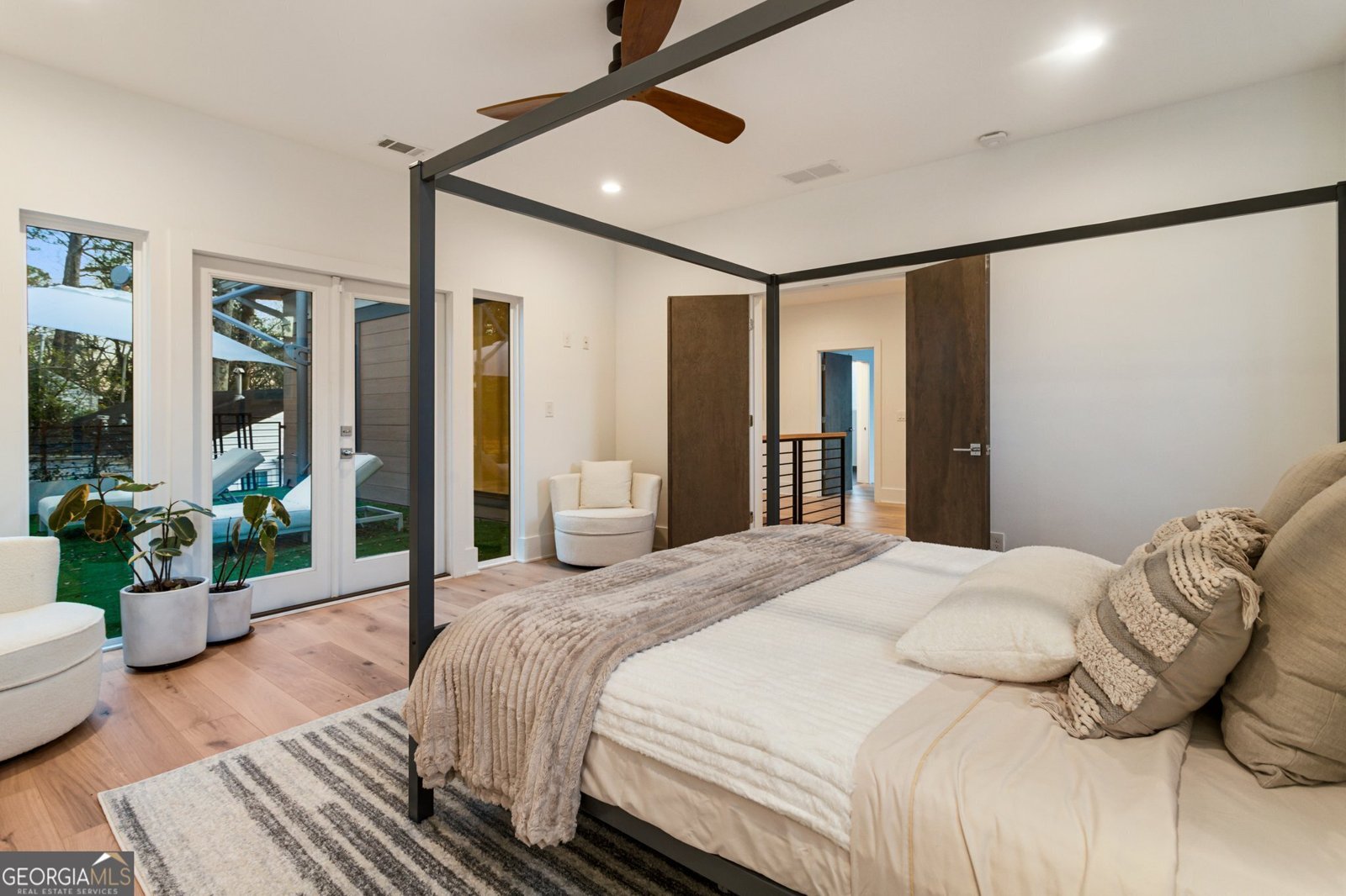 1045 Shepherds Lane Atlanta - 30