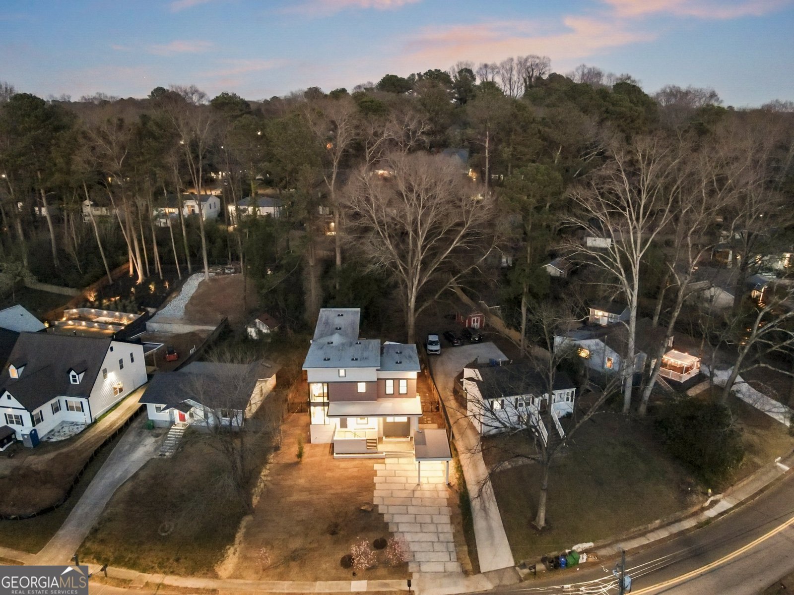1045 Shepherds Lane Atlanta - 4