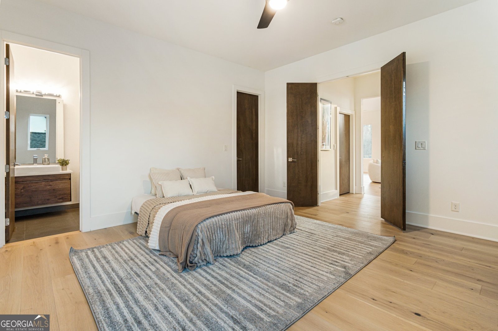 1045 Shepherds Lane Atlanta - 40