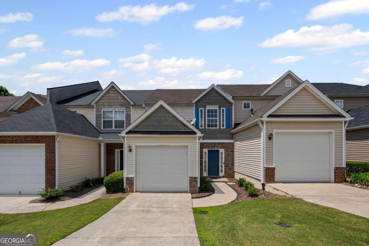 1510 PARAMOUNT Lane Sugar Hill - 1