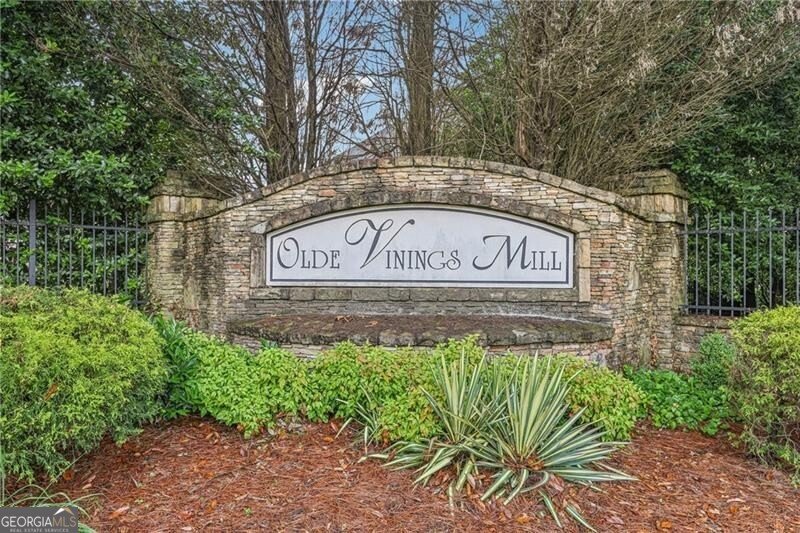 4058 Vinings Mill Trail Smyrna - 2