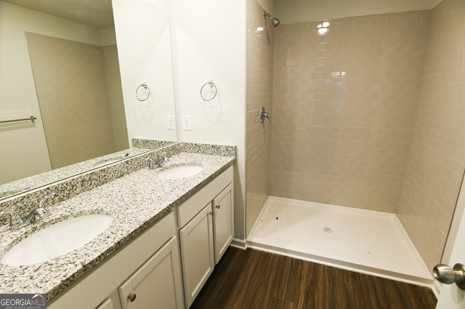 156 Village Green Drive Adairsville - 23