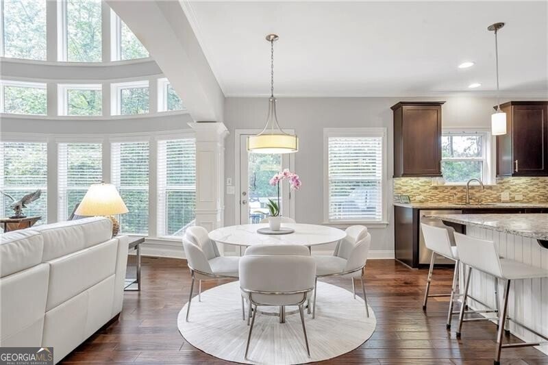 1546 Heritage Pass Milton - 1