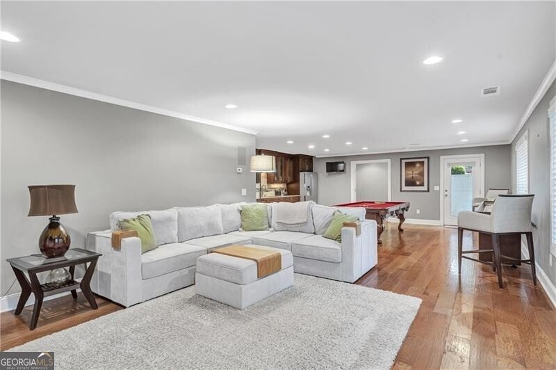 1546 Heritage Pass Milton - 32