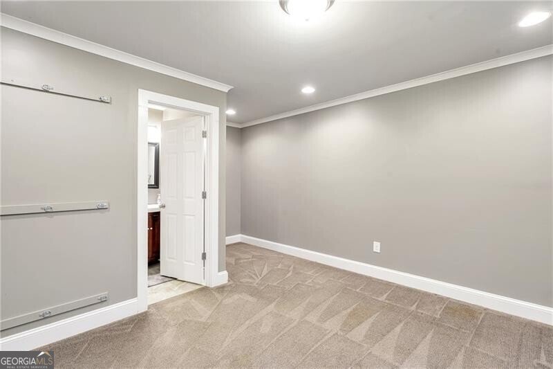 1546 Heritage Pass Milton - 33