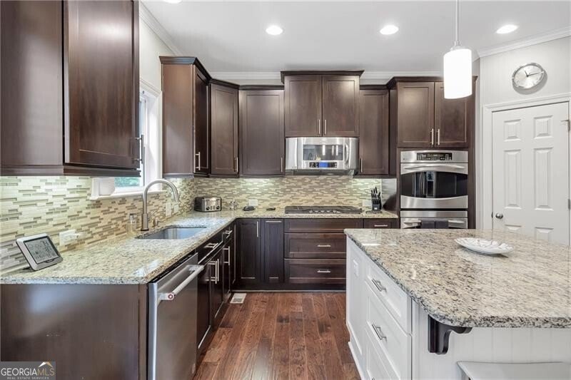 1546 Heritage Pass Milton - 4