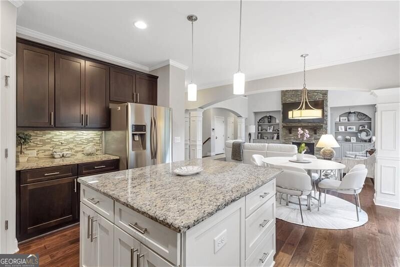 1546 Heritage Pass Milton - 6