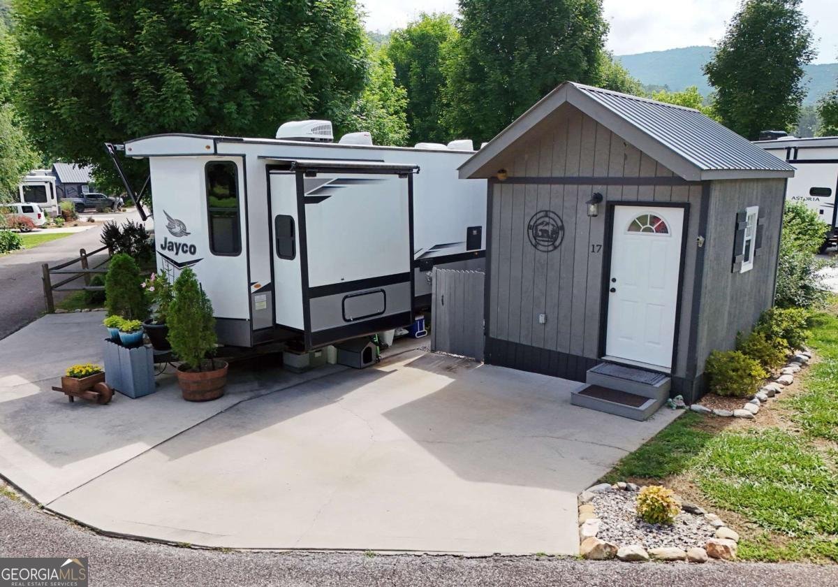 17 Lauren Drive Blairsville - 16