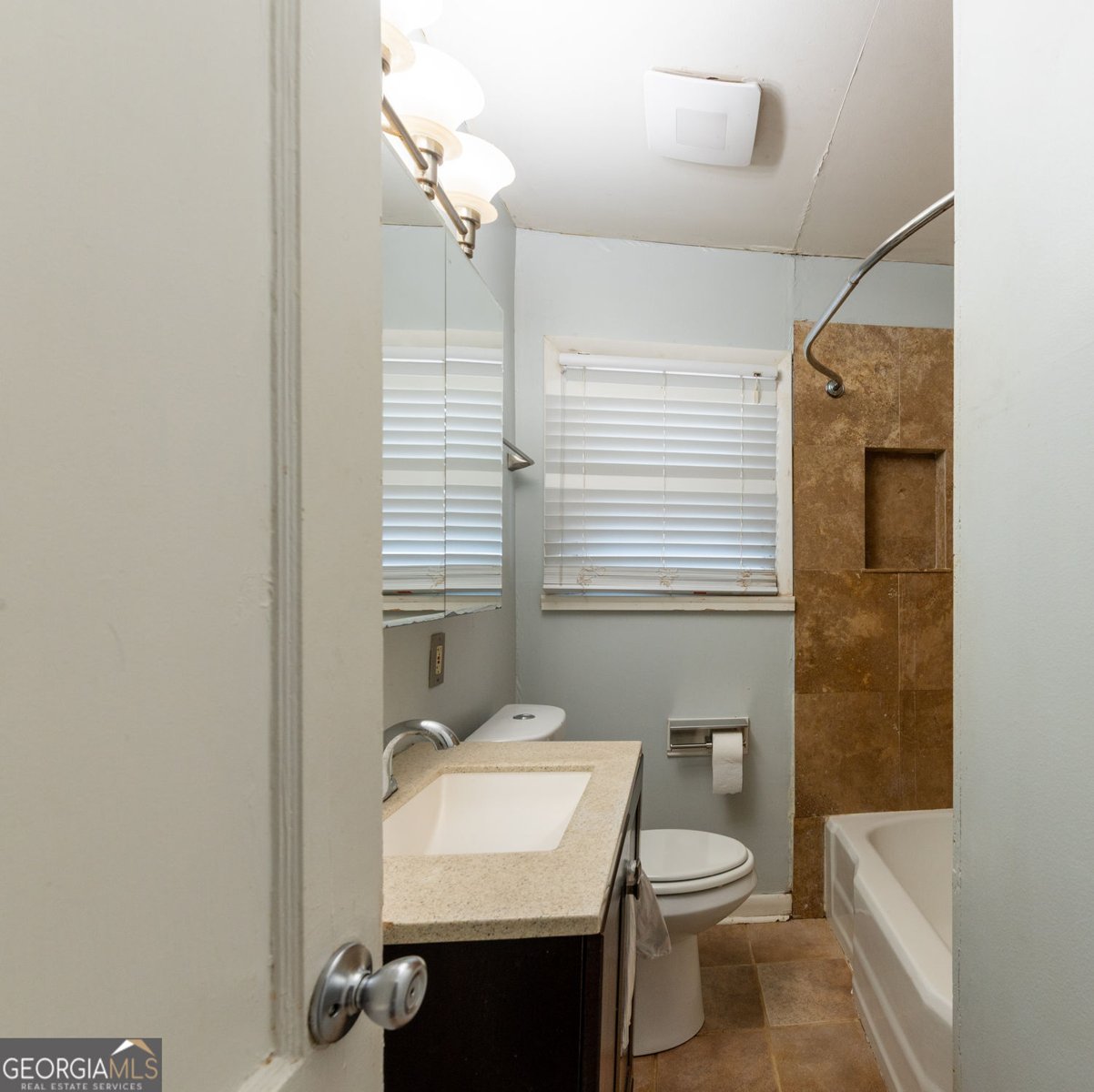 3261 Fulton Avenue Atlanta - 18